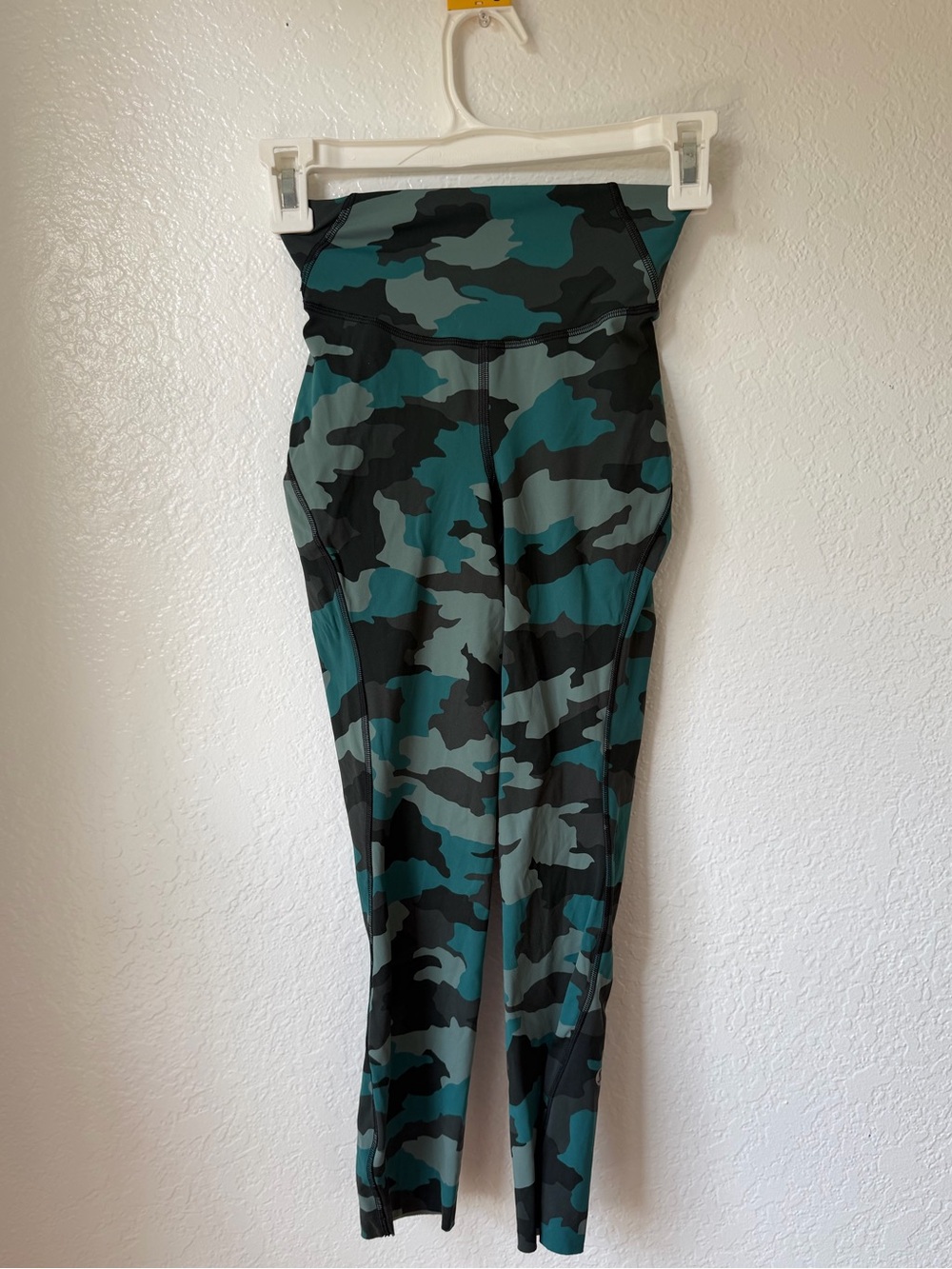 Lululemon Base Pace High-Rise Heritage 365 Camo Tidewater Teal Tight Leggings